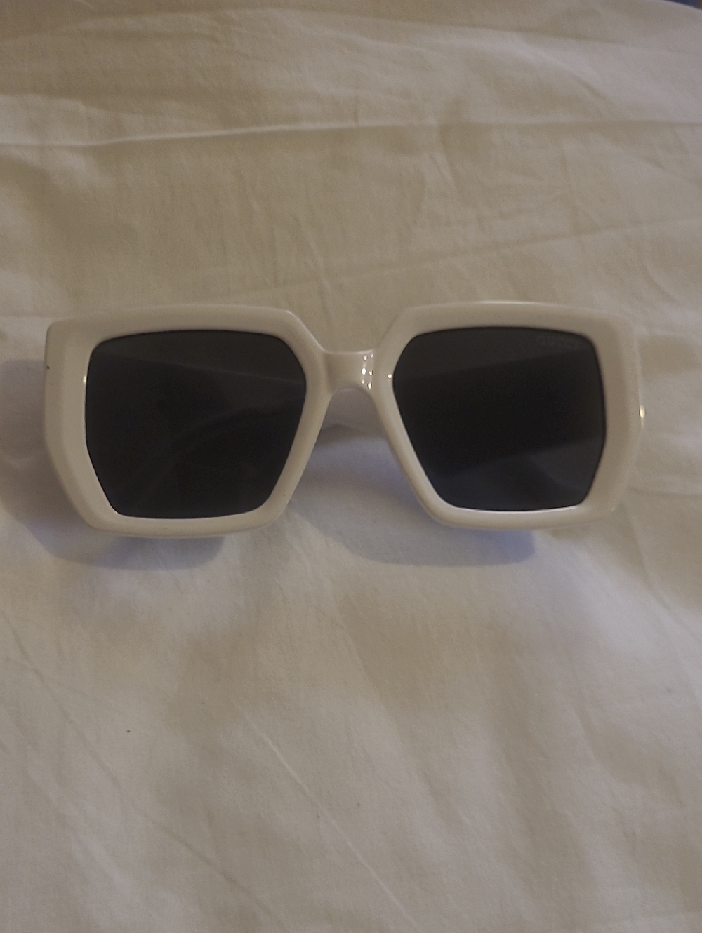 Gucci White Square Frame Oversized Sunglasses with Black Lenses - Womens